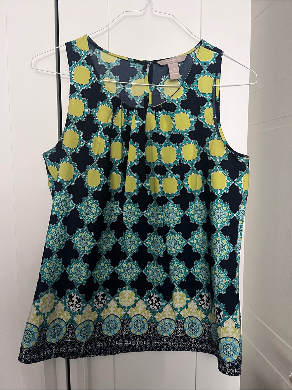 Sleeveless pleated Banana Republic top